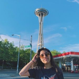 Meet your Posher, Genesis